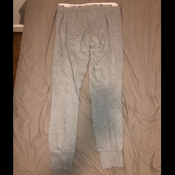 Tommy Hilfiger UO sweatpants - Picture 2 of 2
